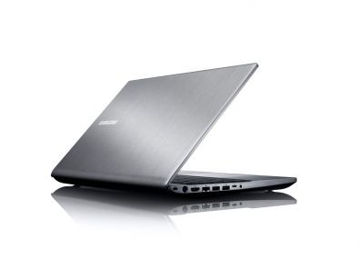 Notebook Samsung Série 7 CHRONOS nabízí bleskovou rychlost pro maximální produktivitu na cestách